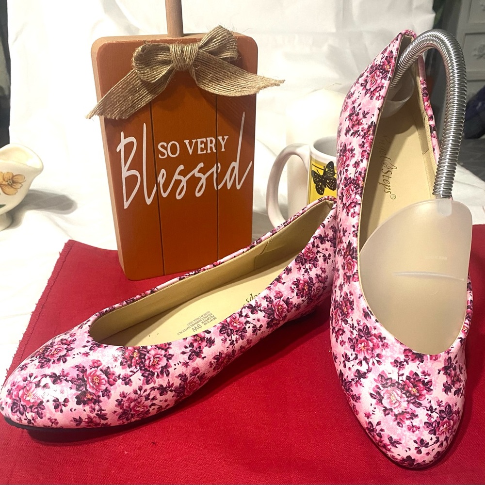 Angel steps pink pattern women’s flats